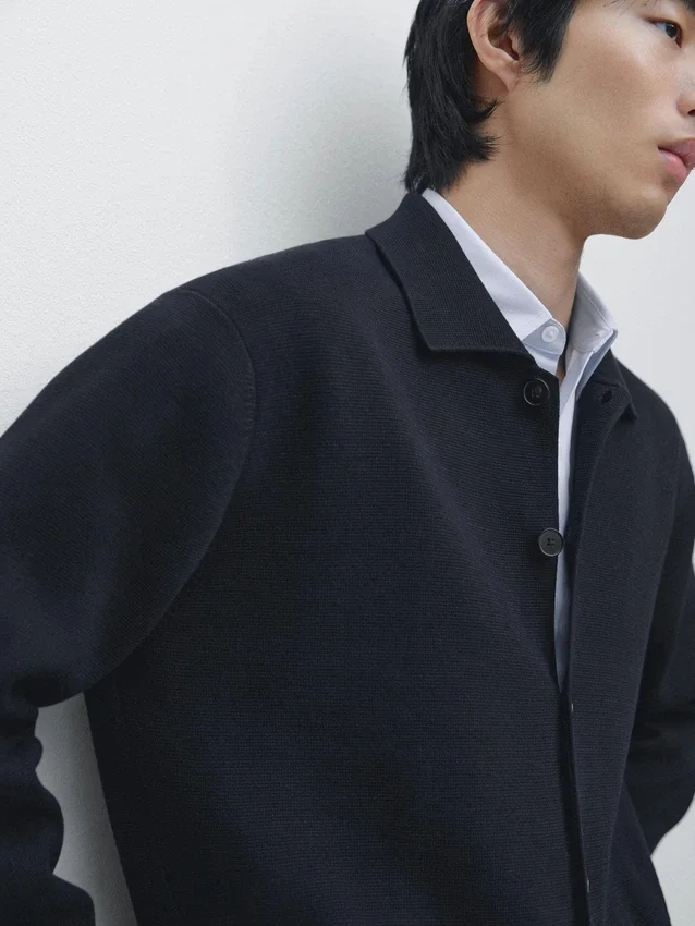 100 % bomullsstrikket cardigan med Pologensere 100 % bomullsstrikket cardigan med Pologensere