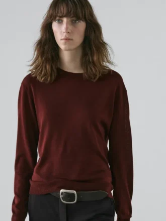 100 % ull, finstrikket genser med rund hals