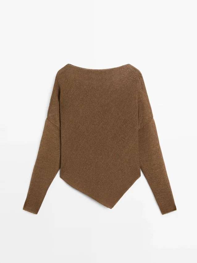 Asymmetrisk strikket kappe-genser Asymmetrisk strikket kappe-genser