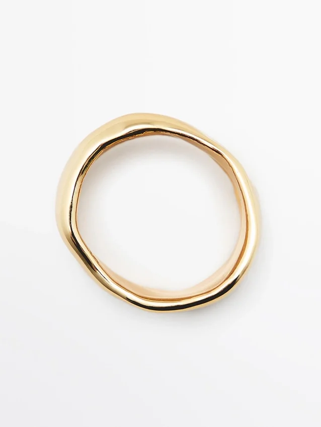 Bred ring Bred ring