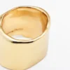 Bred ring Bred ring