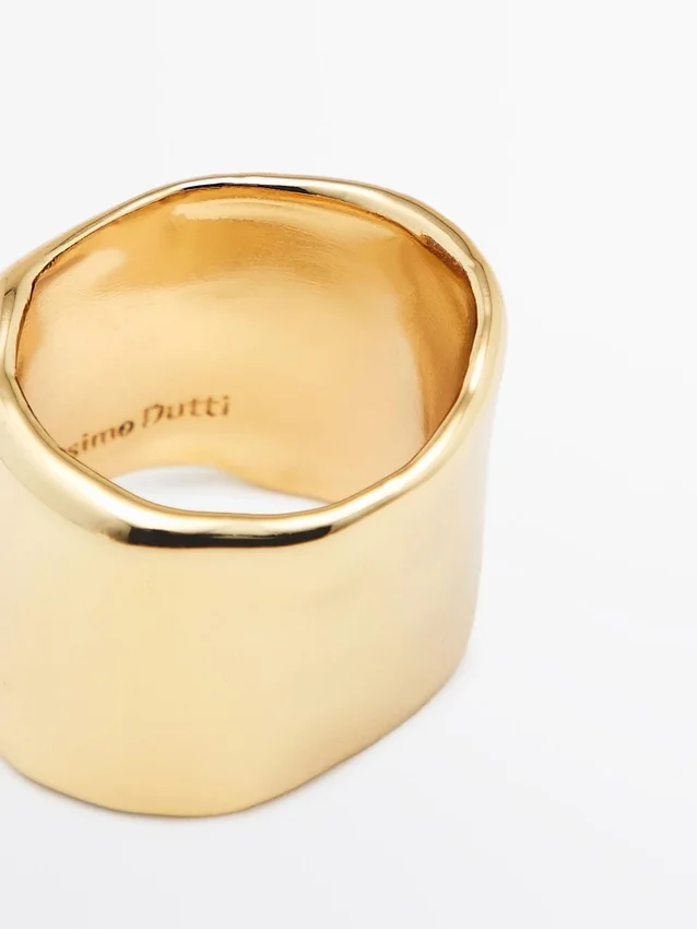 Bred ring Bred ring