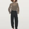 Broderte, halvtransparente bluse