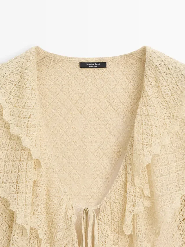 Cardigan i linblanding med volangdetaljer Cardigan i linblanding med volangdetaljer