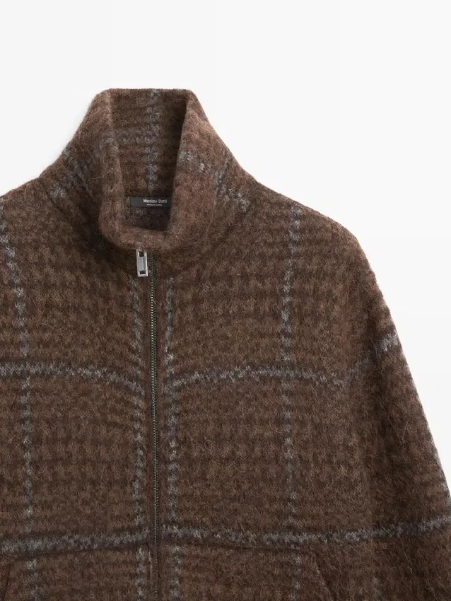 Cardigan i rutestrikket alpakka og filttekstur Cardigan i rutestrikket alpakka og filttekstur