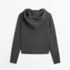 Cardigan i ullblanding med glidelås og hette Cardigan i ullblanding med glidelås og hette