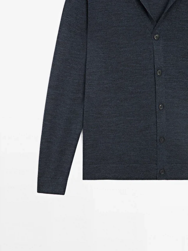 Cardigan i ullblanding med reverskrage Cardigan i ullblanding med reverskrage