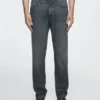 Jeans med avsmalnende passform Jeans med avsmalnende passform