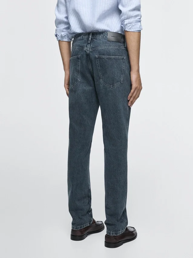 Jeans med avsmalnende passform Jeans med avsmalnende passform