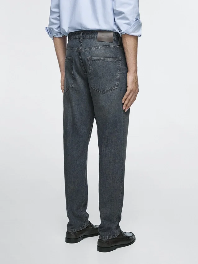 Jeans med avsmalnende passform Jeans med avsmalnende passform