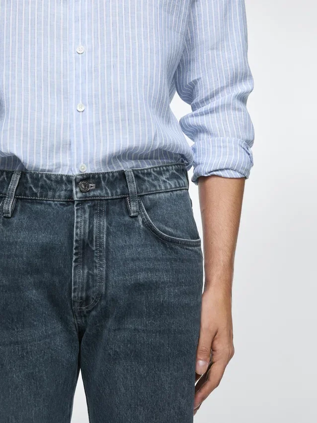 Jeans med avsmalnende passform Jeans med avsmalnende passform