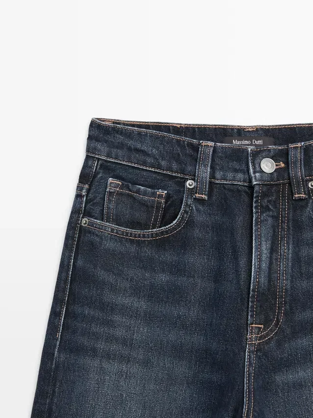 Jeans med høy midje og vide ben Jeans med høy midje og vide ben