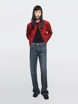 Jeans med middels høy midje og vide ben