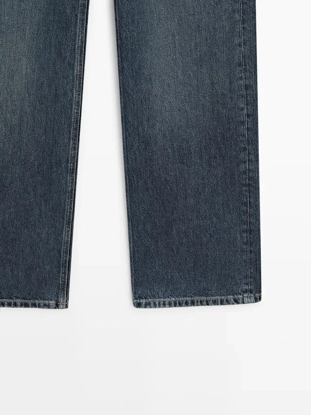 Jeans med middels høy midje og vide ben Jeans med middels høy midje og vide ben