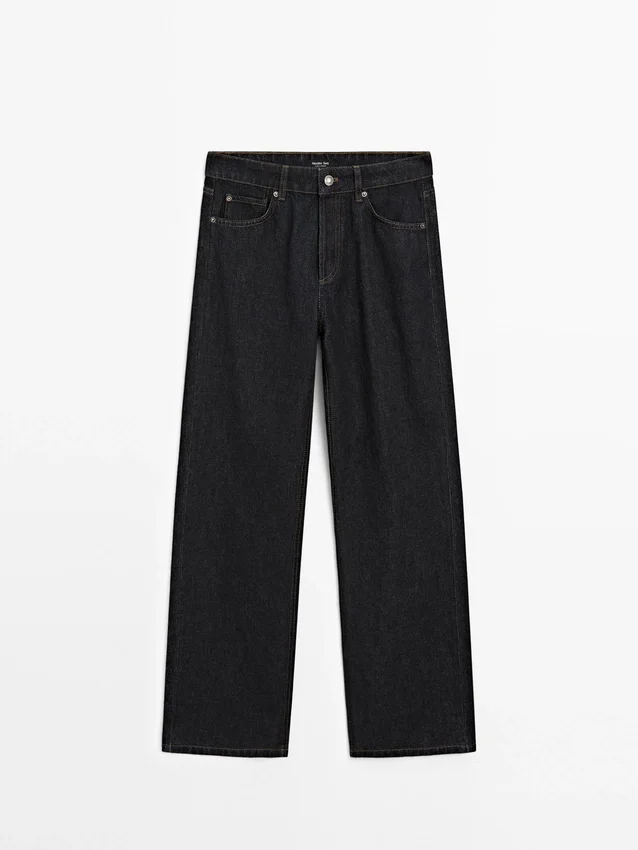 Jeans med middels høy midje og vide ben Jeans med middels høy midje og vide ben