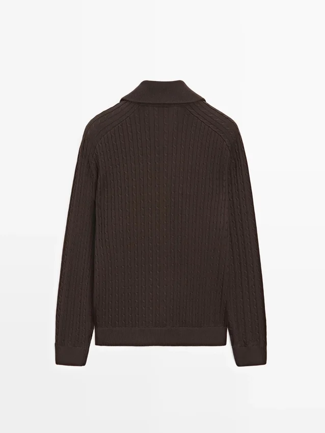 Kabelstrikket cardigan i bomull med glidelås Kabelstrikket cardigan i bomull med glidelås