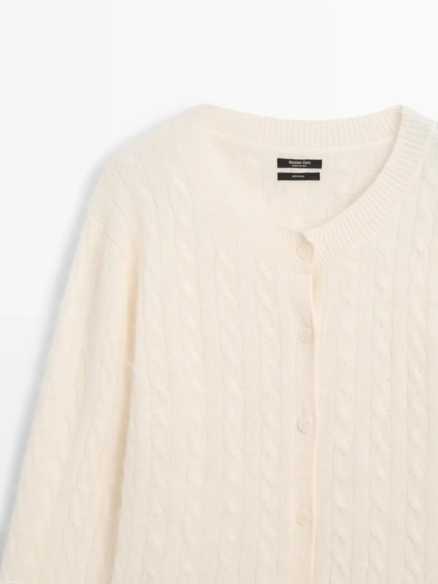 Kabelstrikket ullcardigan Kabelstrikket ullcardigan