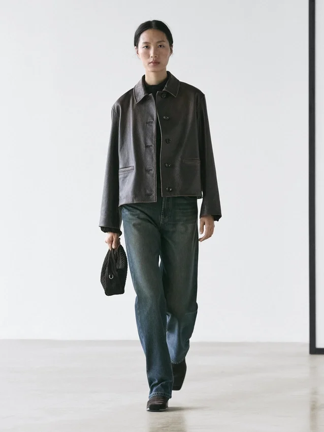 Kort jakke i nappaskinn Kort jakke i nappaskinn