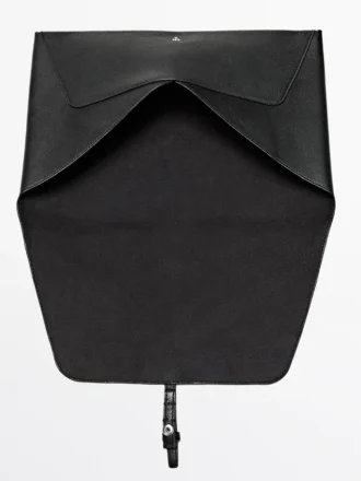 Laptopveske i okseskinn med nappa-finish
