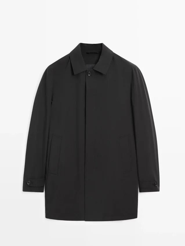 Lett parkas i teknisk stoff Lett parkas i teknisk stoff
