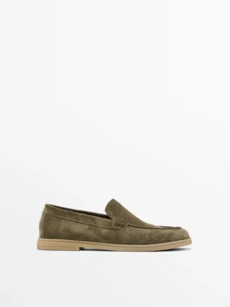 Loafers i spaltet skinn