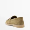 Loafers i splittet skinn med dusker
