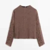 Løst sittende bluse med geometrisk mønster