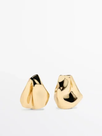 Mellomstore øreringer med plissering Mellomstore øreringer med plissering