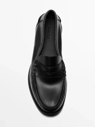 Myke loafers i oljet skinn