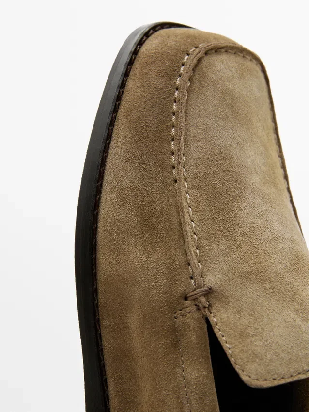 Myke loafers i skinn med rynkedetaljer Myke loafers i skinn med rynkedetaljer
