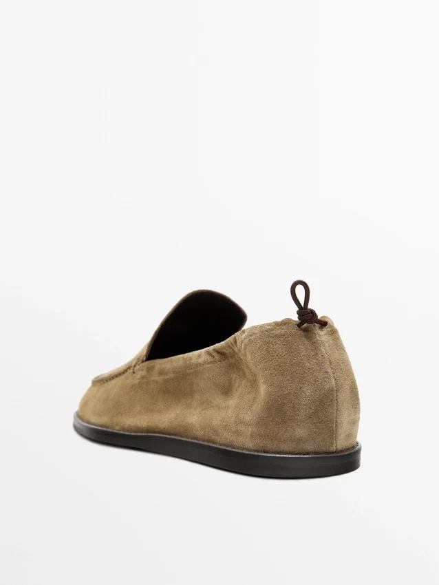 Myke loafers i skinn med rynkedetaljer Myke loafers i skinn med rynkedetaljer