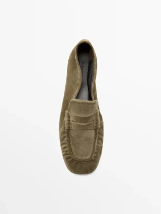 Myke loafers i spaltet skinn