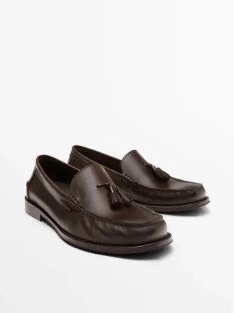 Myke, oljede loafers i skinn med dusker