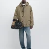 Parka i bomullsblanding med lommer Parka i bomullsblanding med lommer