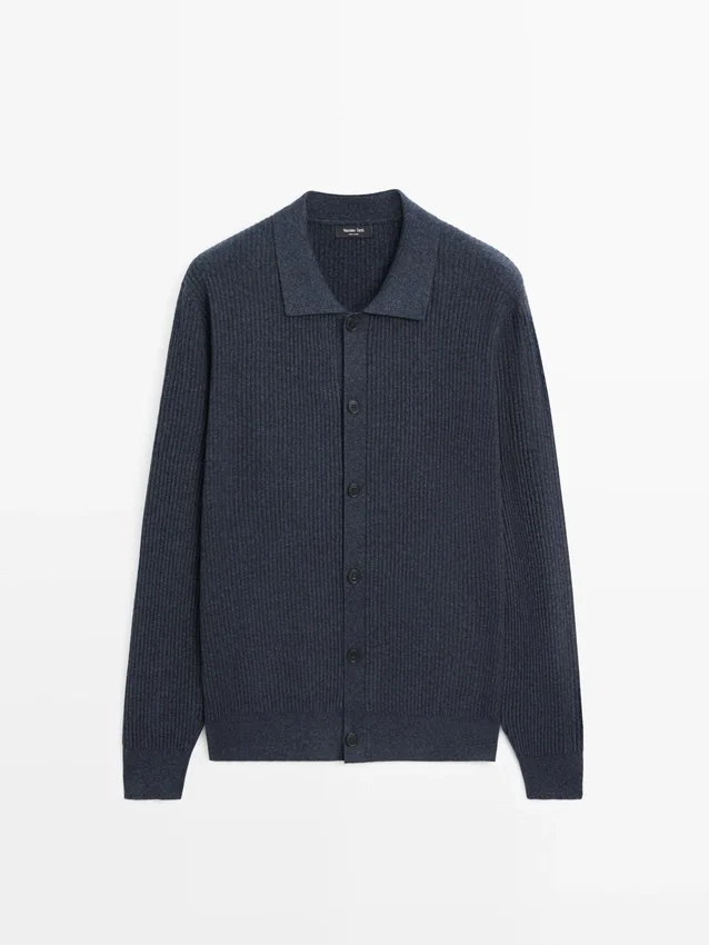 Ribbestrikket cardigan med knapper Ribbestrikket cardigan med knapper