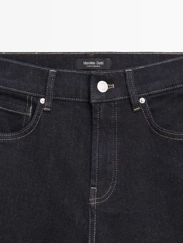 Skinny jeans med høy midje og utvidet ben Skinny jeans med høy midje og utvidet ben