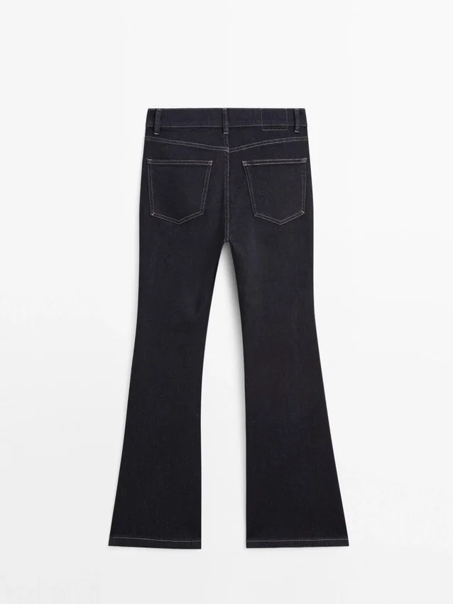 Skinny jeans med høy midje og utvidet ben Skinny jeans med høy midje og utvidet ben