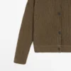 Strikkecardigan i ull med knappedetaljer Strikkecardigan i ull med knappedetaljer