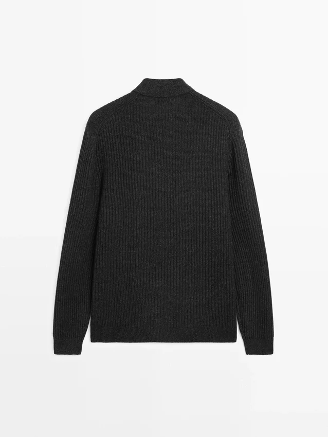 Strikket cardigan i bomulls- og ullblanding med knapper Strikket cardigan i bomulls- og ullblanding med knapper