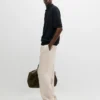 Total Look-linnebukser med detalj i livet Total Look-linnebukser med detalj i livet