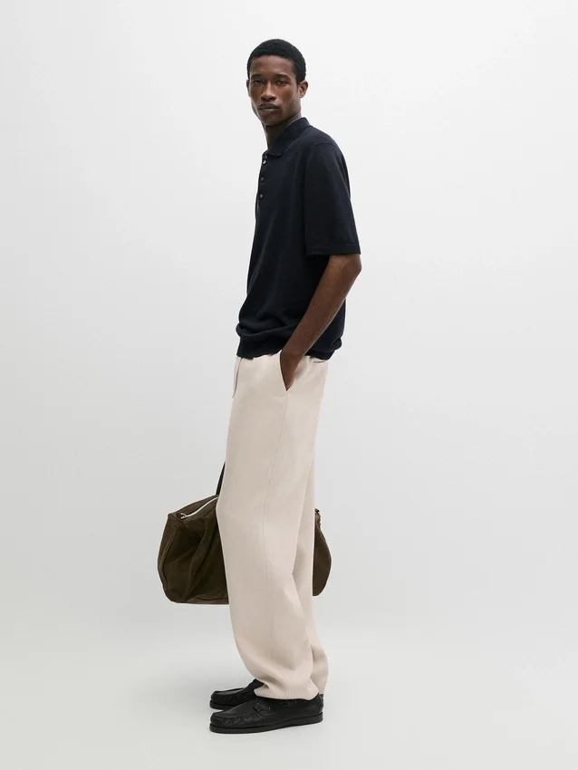 Total Look-linnebukser med detalj i livet Total Look-linnebukser med detalj i livet
